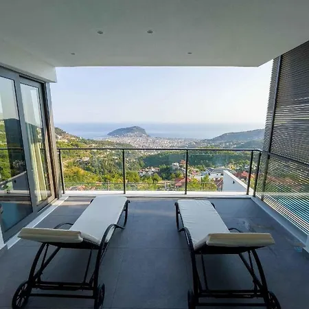 Villa 5 Star Alanya Mansion With Majestic Sea And Castle Views, White Wings Mansion 1001
