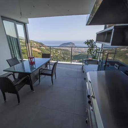 5 Star Alanya Mansion With Majestic Sea And Castle Views, White Wings Mansion 1001 Villa