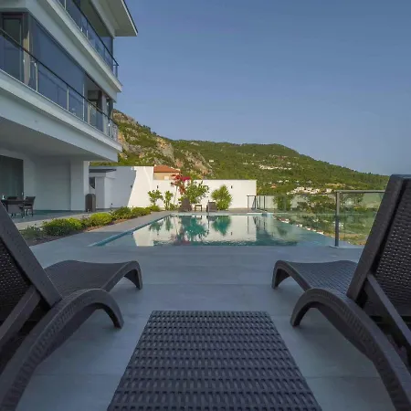 5 Star Alanya Mansion With Majestic Sea And Castle Views, White Wings Mansion 1001 Villa